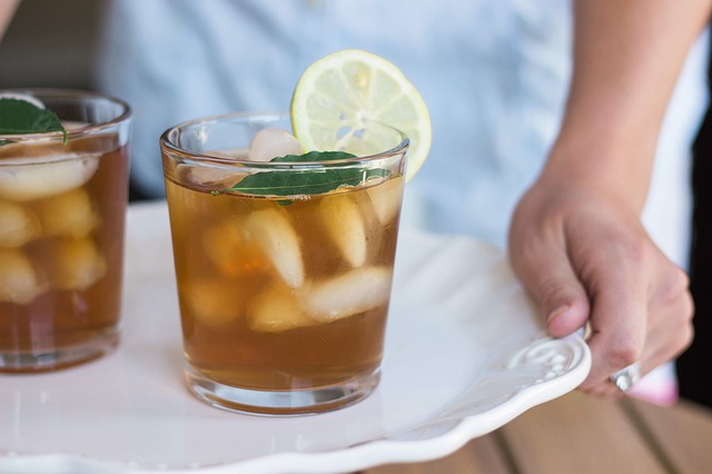 How to Choose the Right Drink to Reduce Gout Pain