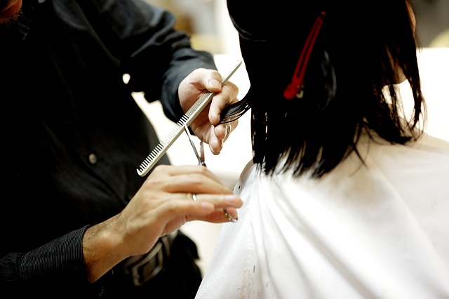 Being a hairstylist can lead to hand arthritis