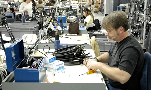manufacturing-job-hand-pain