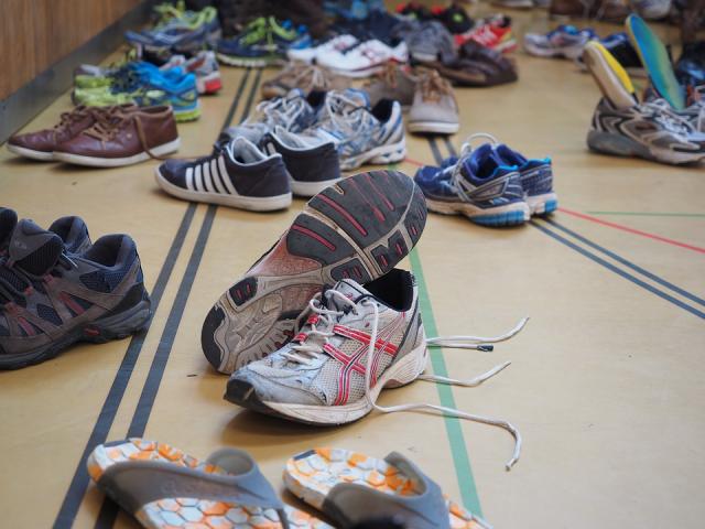 what to know before purchasing shoes: A guide to avoiding foot pain