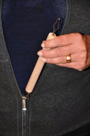 button and zipper pulls can ease hand pain