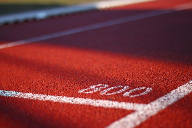 staying-on-the-right-track-feet-running