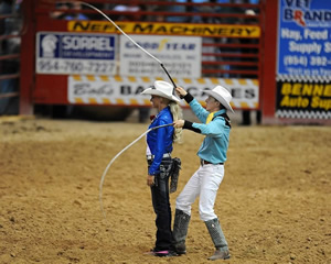 whip-cracking-rodeo